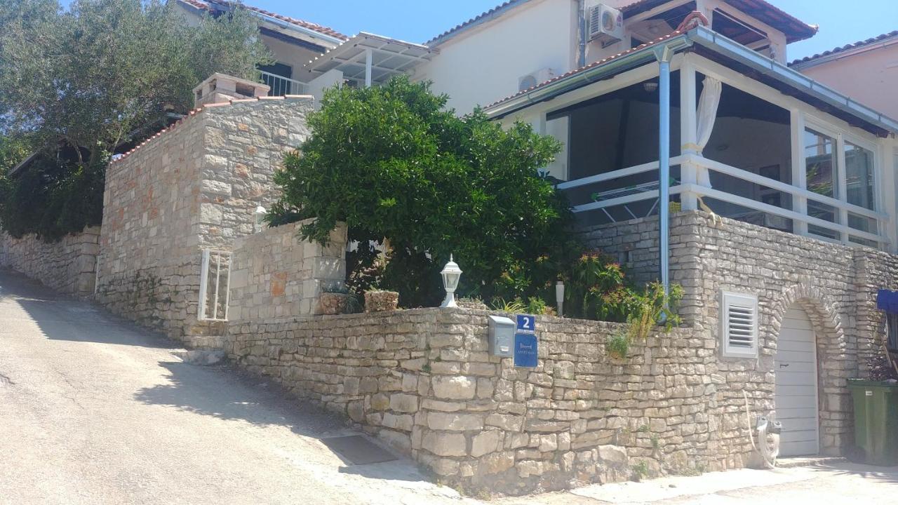 Apartments Marija Bajto Necujam Exterior photo