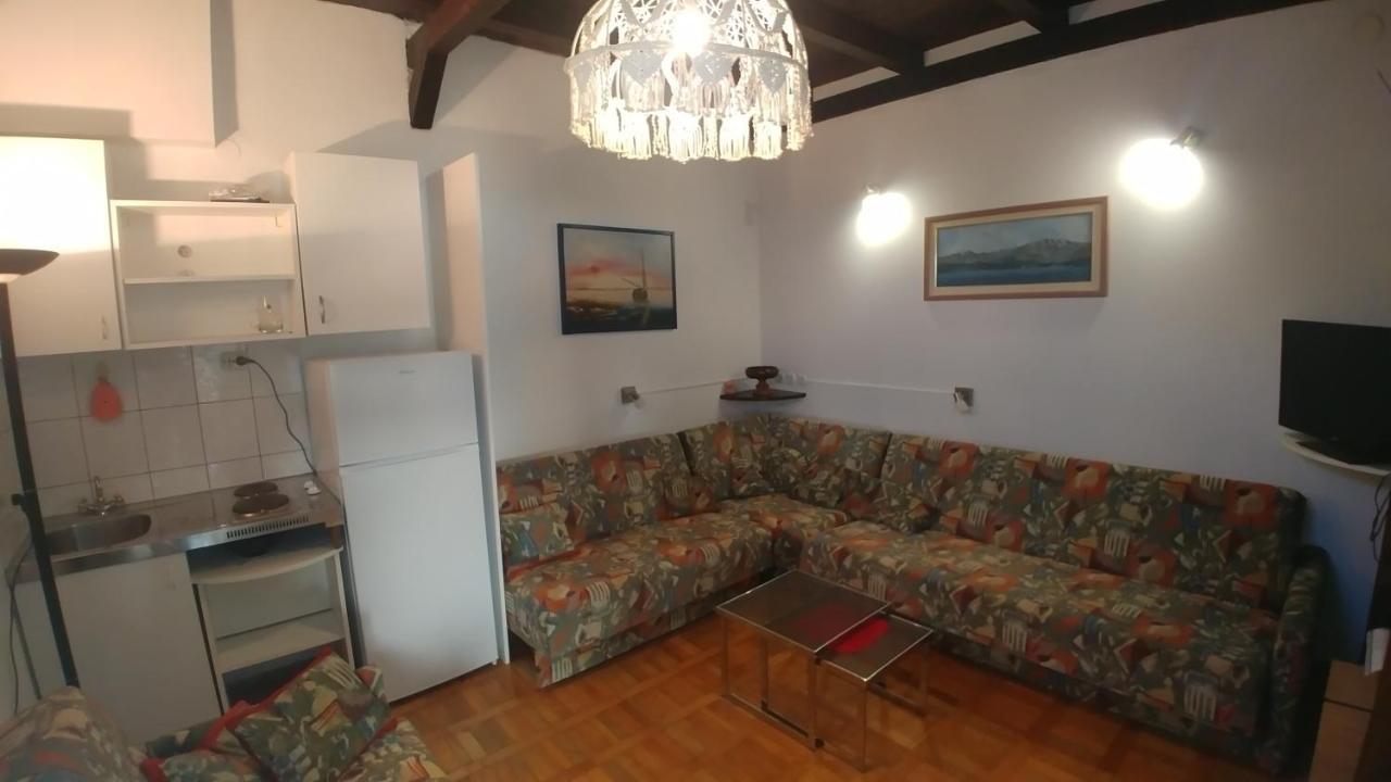 Apartments Marija Bajto Necujam Exterior photo