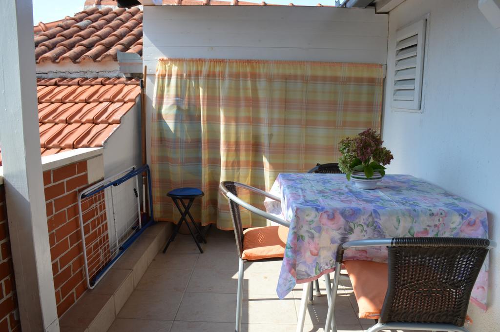 Apartments Marija Bajto Necujam Exterior photo