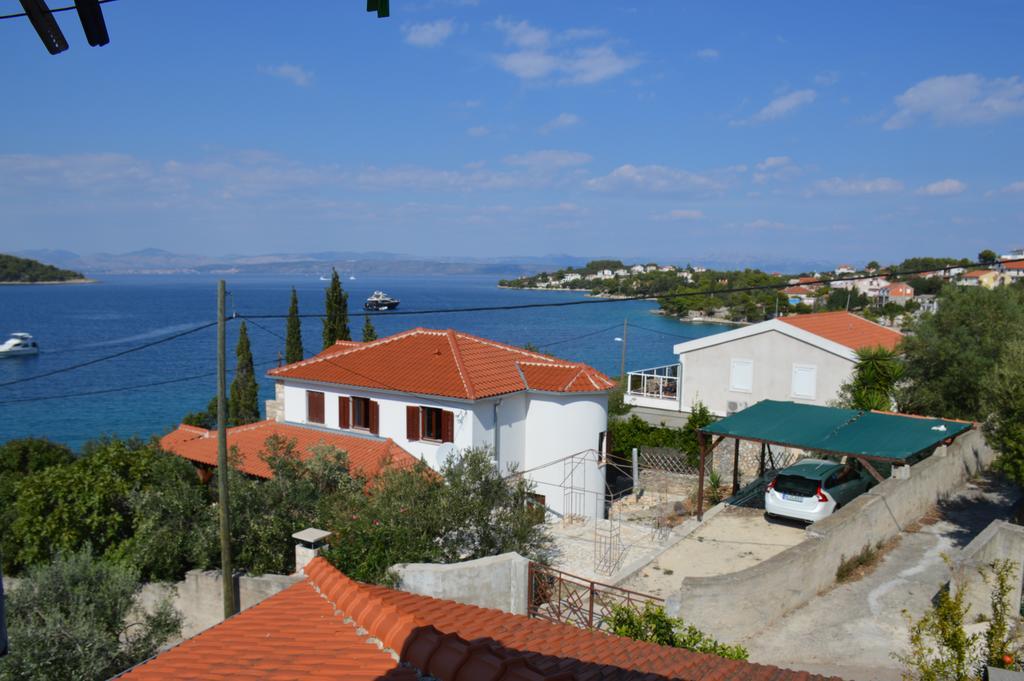 Apartments Marija Bajto Necujam Exterior photo